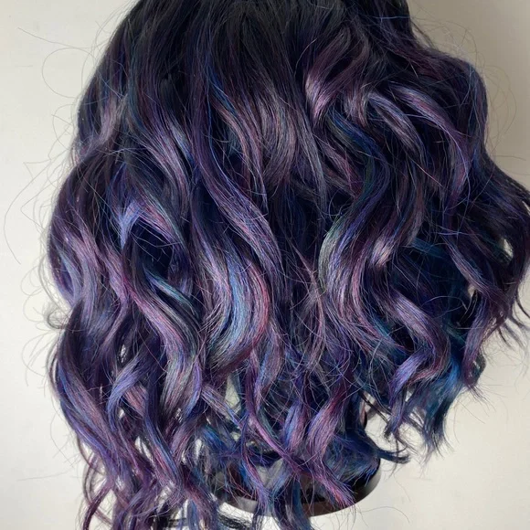 ALA 14” BLUE OMBRE BOB WAVY LACE FRONT WIG💫 *NEW*